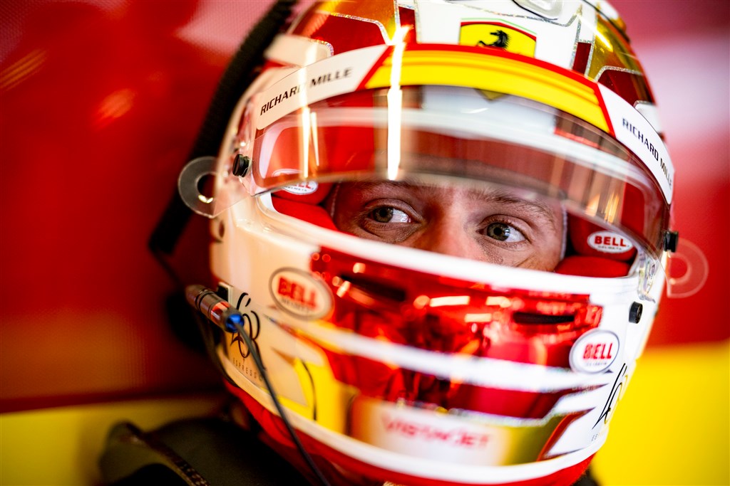 Nicklas Nielsen på ukendt territorium i Brasilien
(Foto: Ferrari Media)